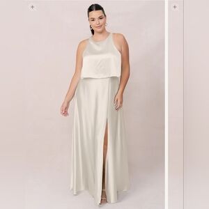 Revelry Wren dress in satin soft champagne